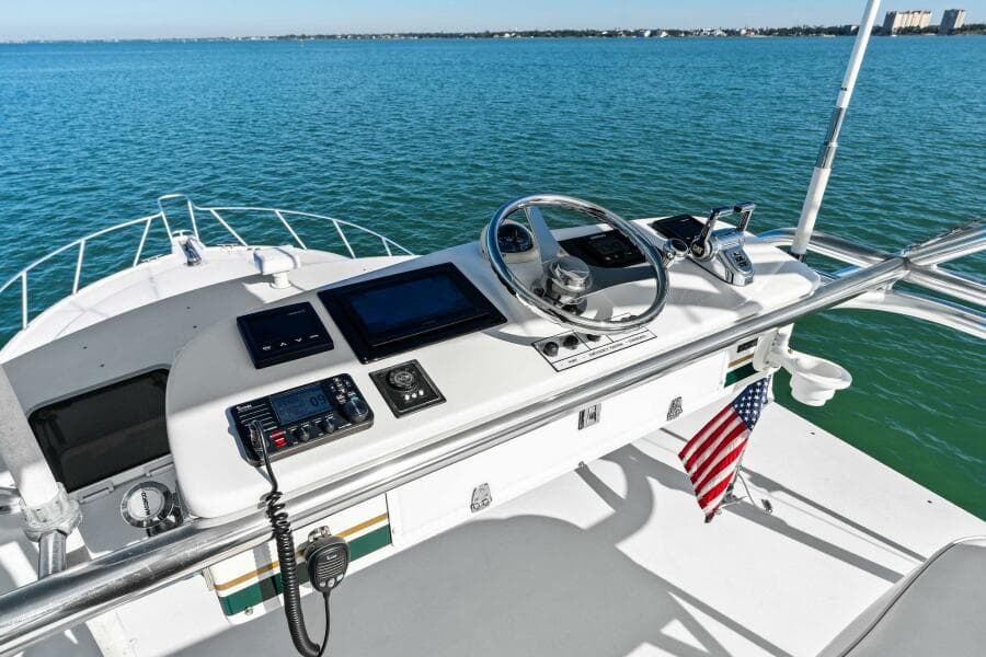 2005 40 Cabo Express - Miss B Halvin