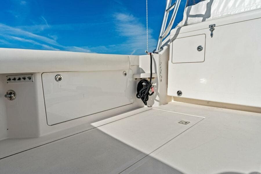 2005 40 Cabo Express - Miss B Halvin