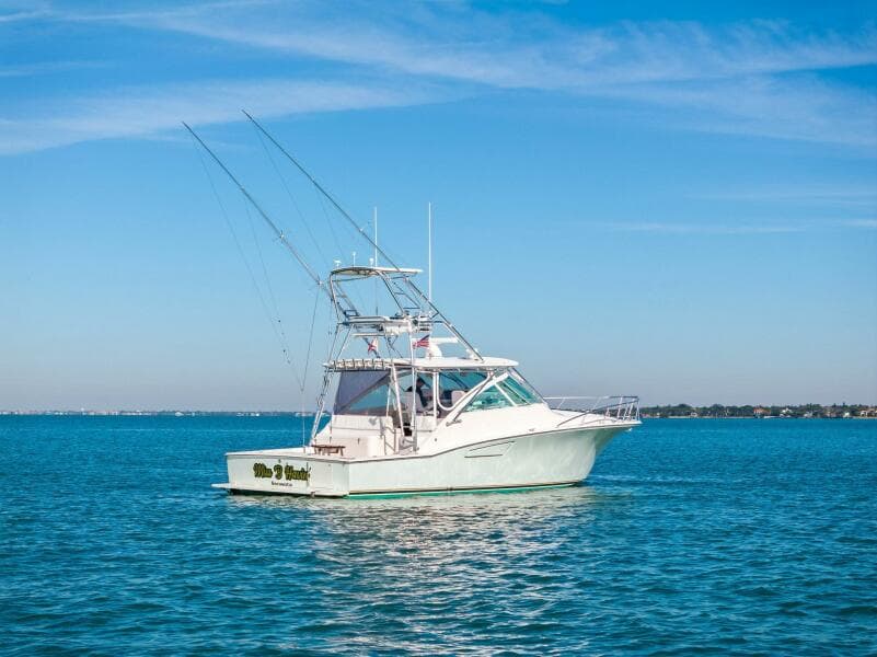 2005 40 Cabo Express - Miss B Halvin