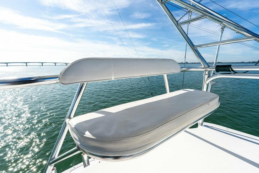 2005 40 Cabo Express - Miss B Halvin