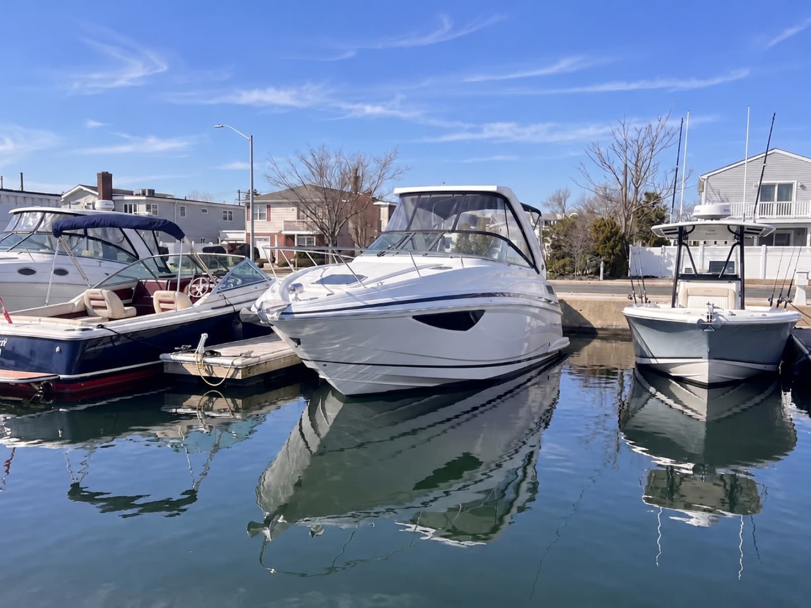 2017 Regal 28 Express - Photo 2