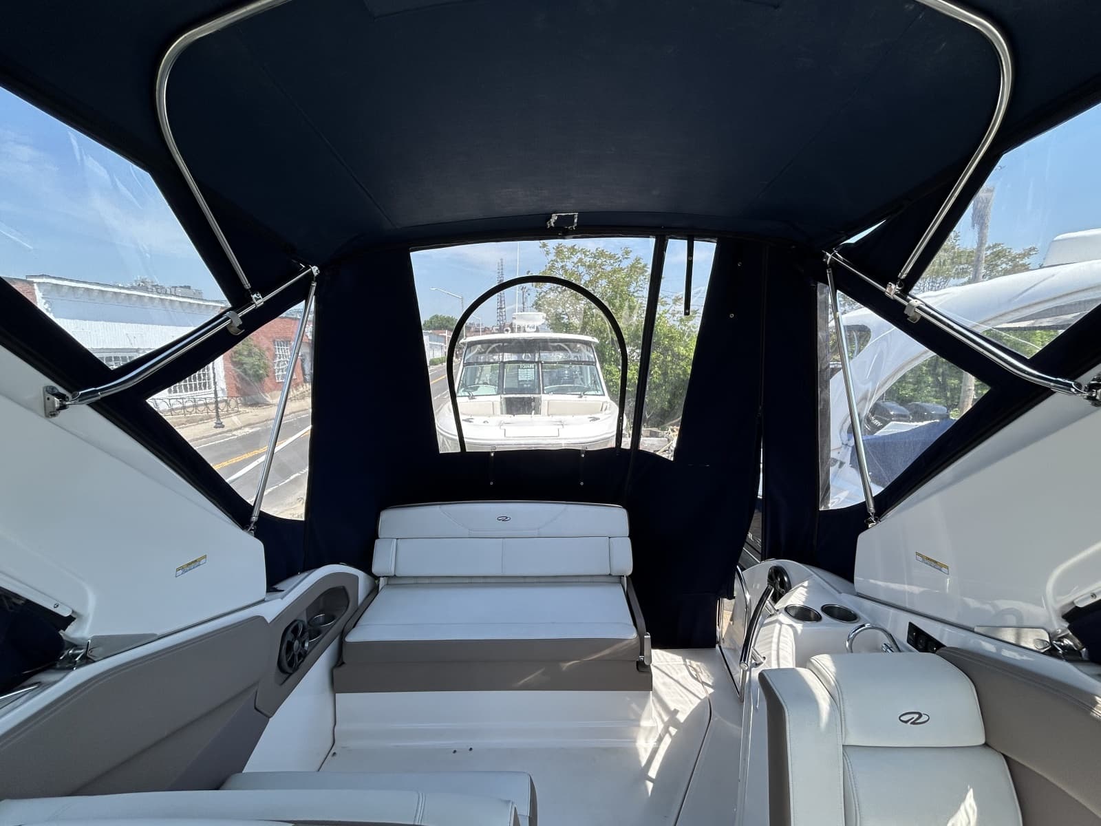 2017 Regal 28 Express - Photo 9