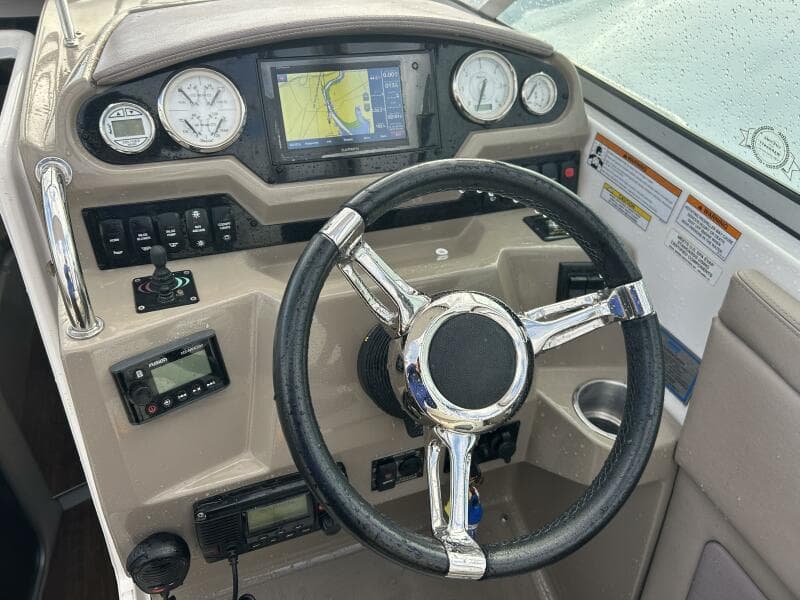 2017 Regal 28 Express