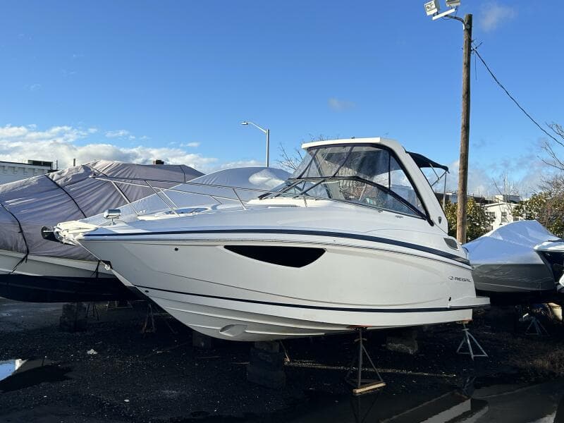 2017 Regal 28 Express