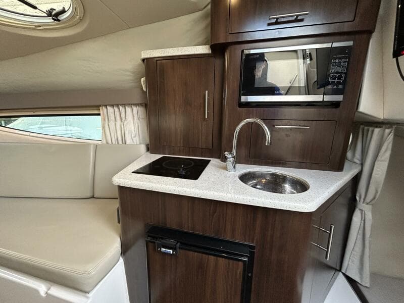 2017 Regal 28 Express