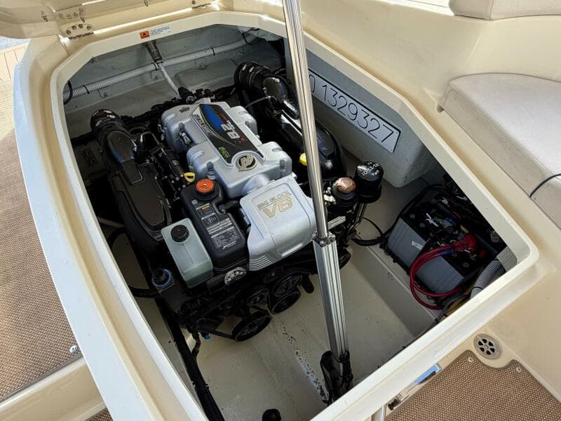 2023 Chris-Craft 28 Launch GT