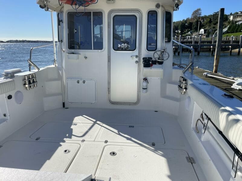 2017 Osprey Pilothouse 30 Fisherman