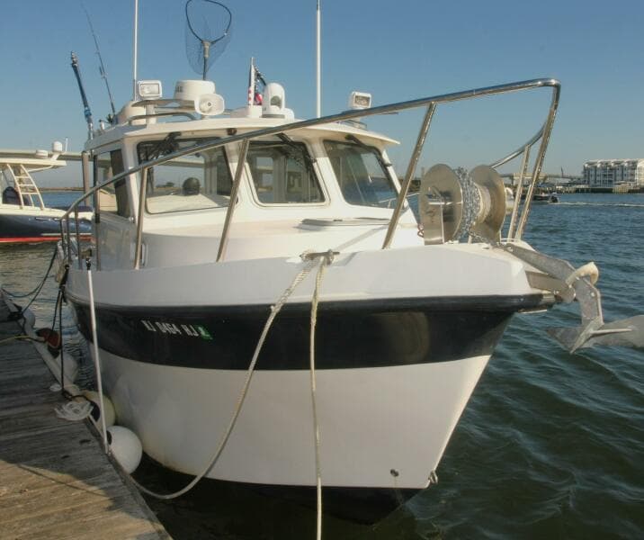 2017 Osprey Pilothouse 30 Fisherman