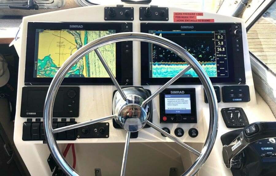 2017 Osprey Pilothouse 30 Fisherman