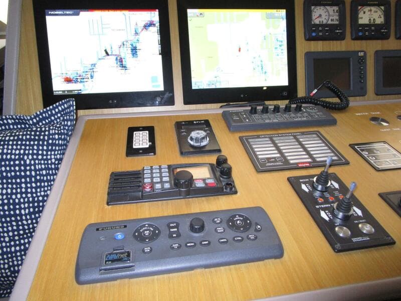 Lower Helm Detail Port