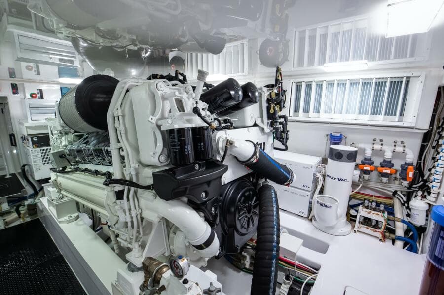 2024 Viking 68 Convertible