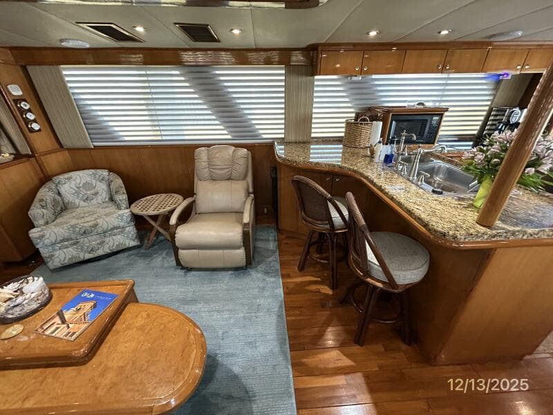 60' Jefferson salon starboard