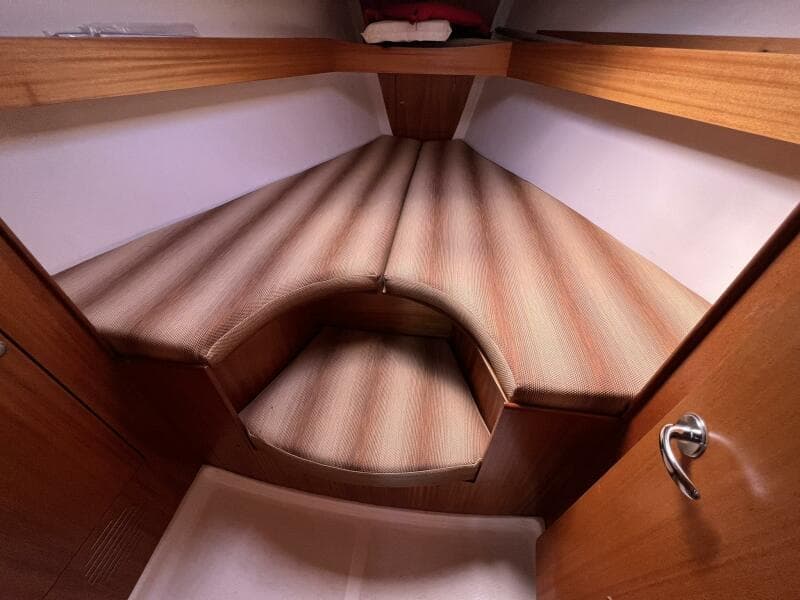 2007 Delphia 33 Sloop