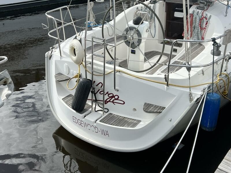 2007 Delphia 33 Sloop
