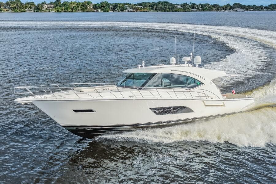 2015 Riviera 565 SUV