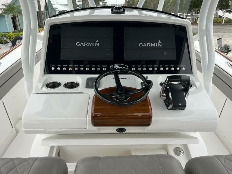 Valhalla 33 JUST ONE MORE - Helm 