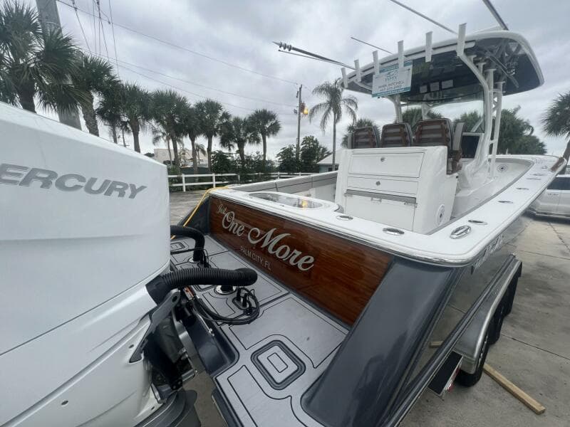 Valhalla 33 JUST ONE MORE - Exterior 