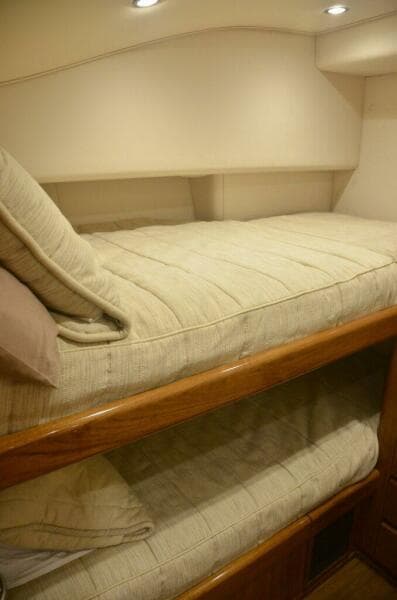 Viking 52 ONE MORE - Guest Cabin