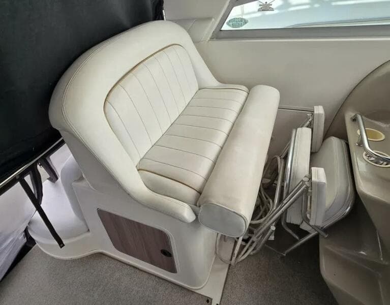 1998 Sea Ray 330 Express