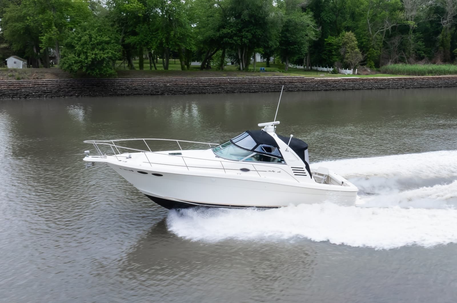 1998 Sea Ray 330 Express - Photo 15