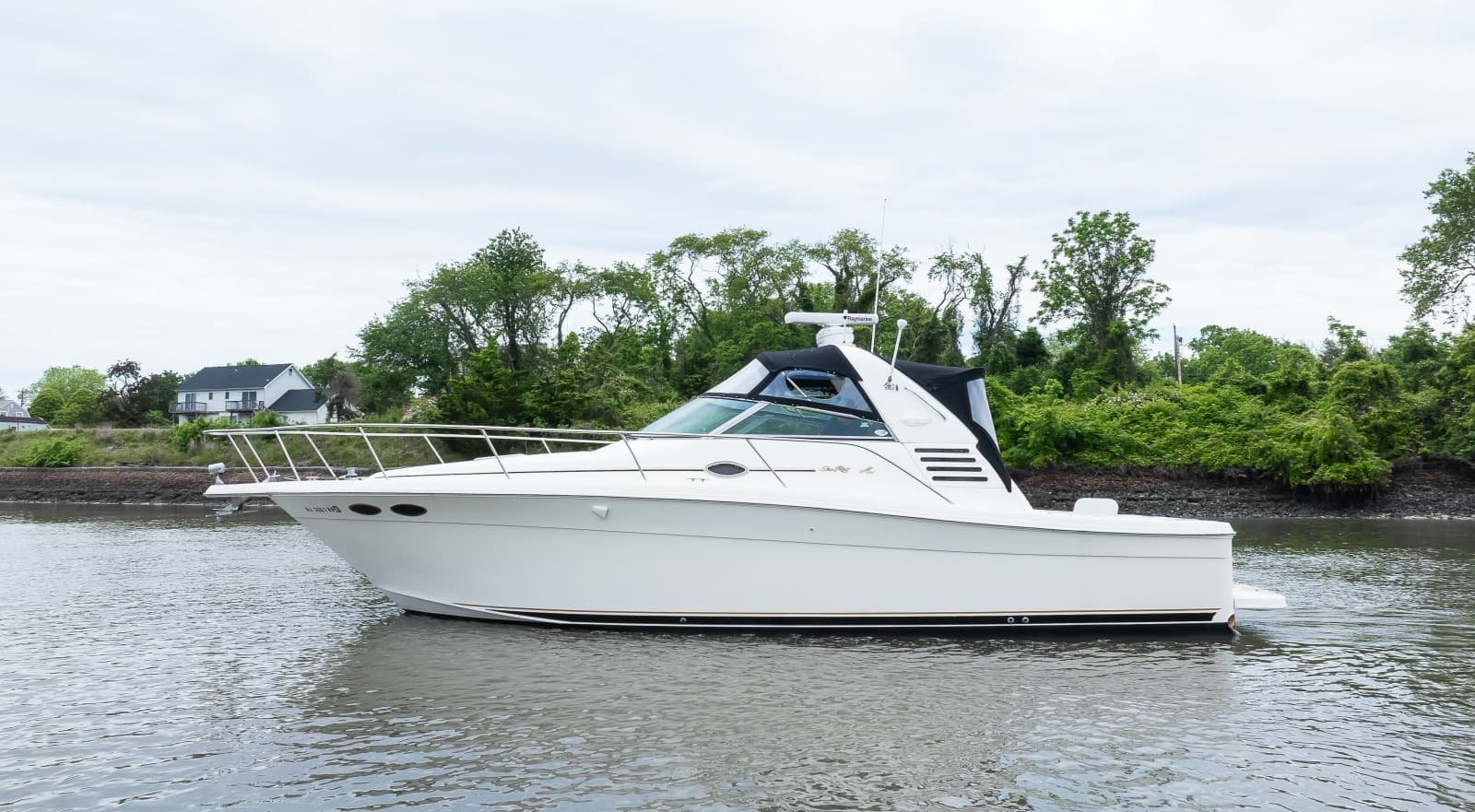 1998 Sea Ray 330 Express - Photo 1