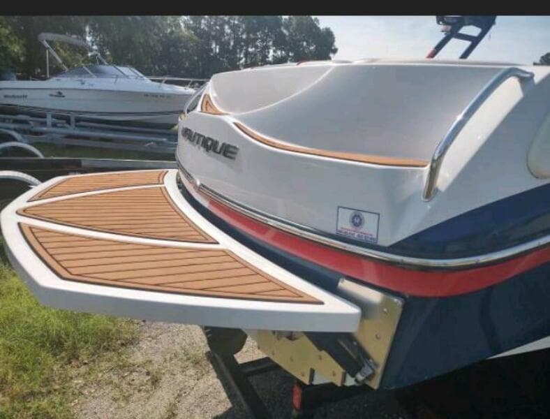 2013 Nautique 