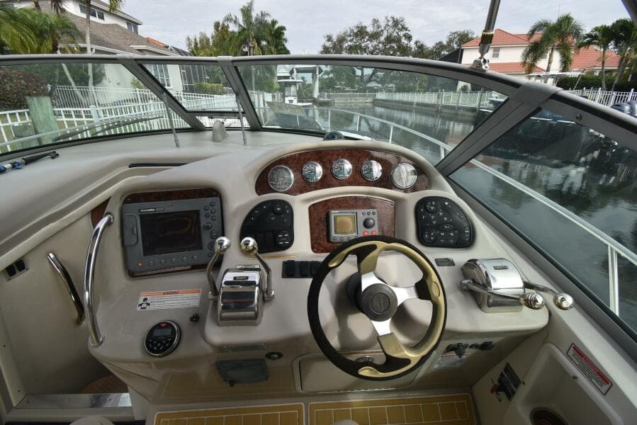 2006 Sea Ray 320 Sundancer