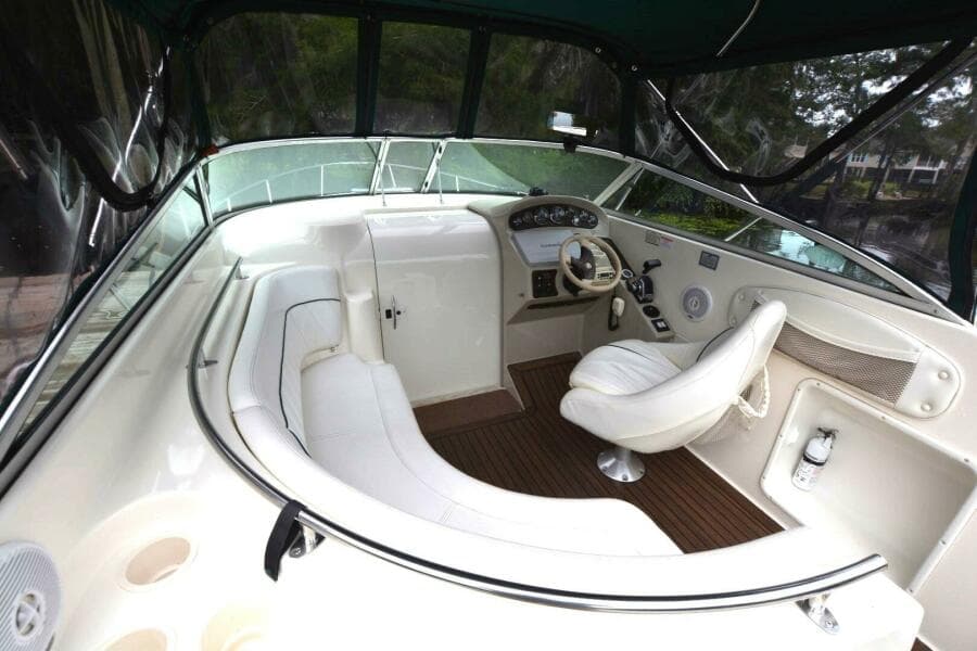 1999 Rinker Fiesta Vee 270