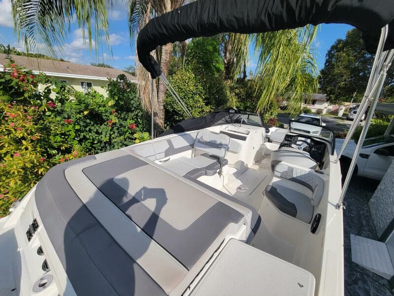 2023 Bayliner VR6 OB