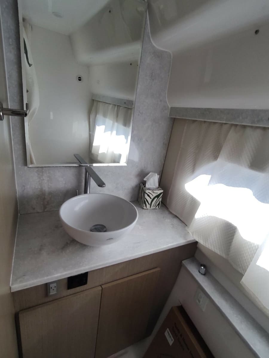 2021 Regal 42 Fly - Photo 80