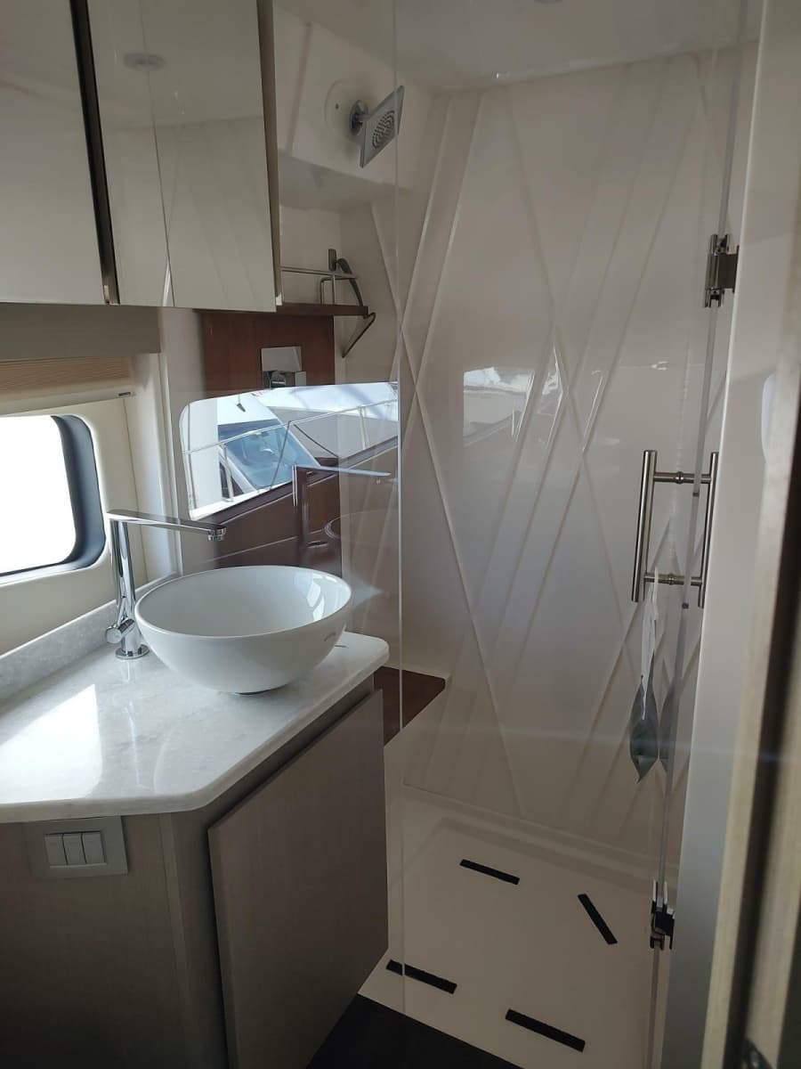2021 Regal 42 Fly - Photo 115