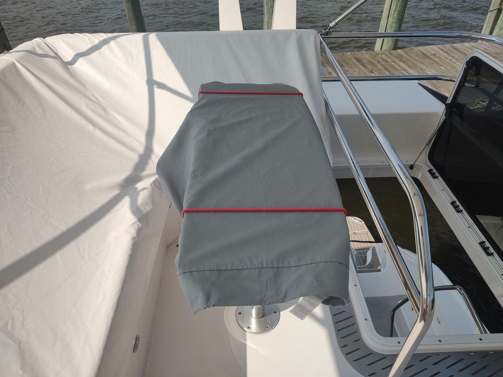 2021 Regal 42 Fly - Photo 35
