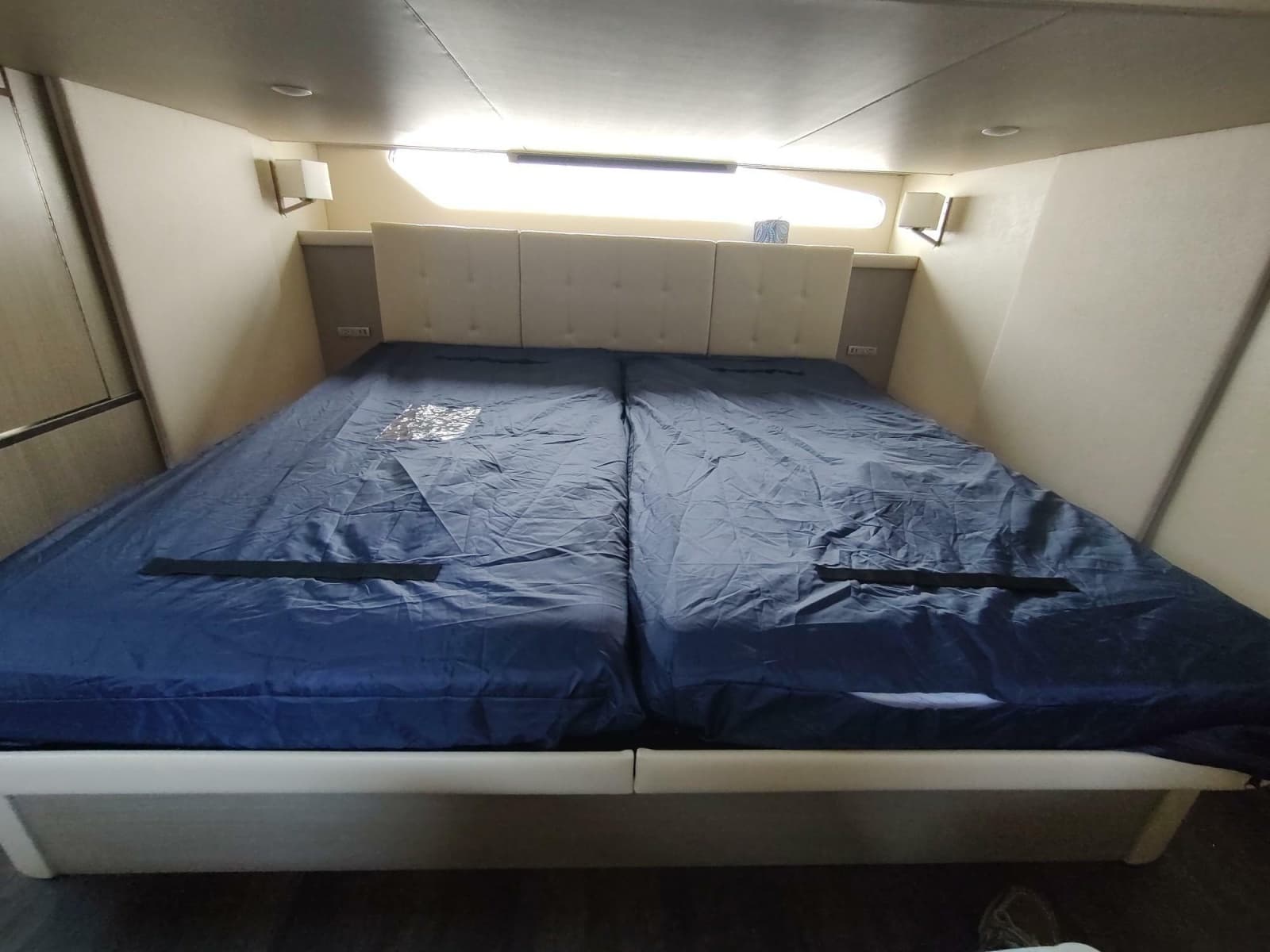 2021 Regal 42 Fly - Photo 131