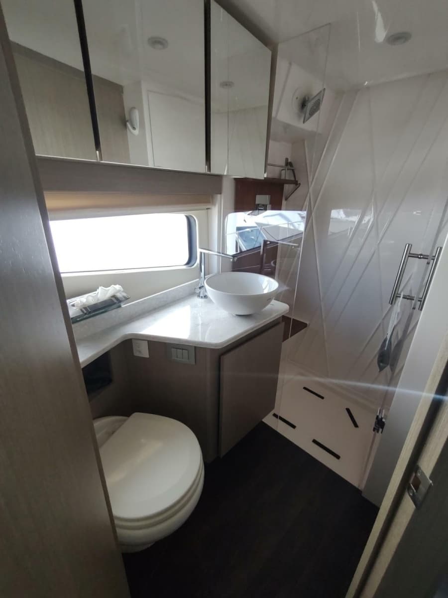 2021 Regal 42 Fly - Photo 119