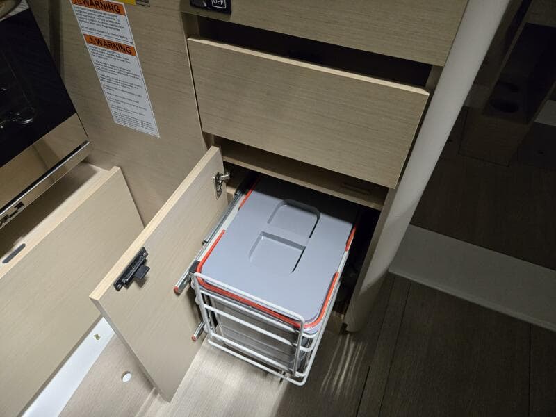 2021 Beneteau Oceanis 30.1