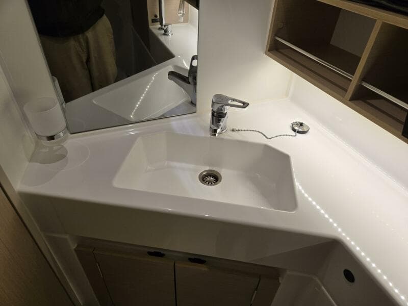 2021 Beneteau Oceanis 30.1