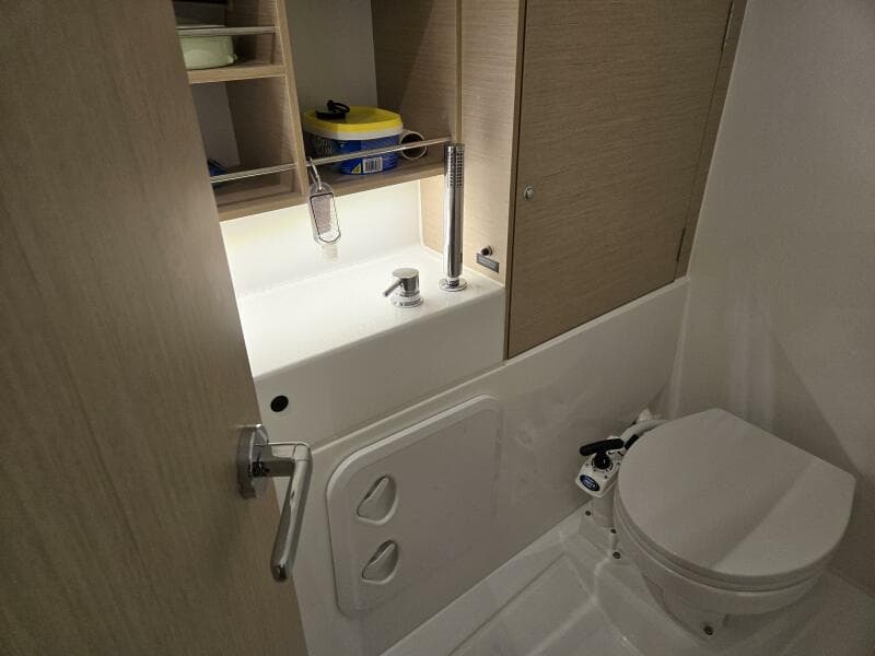 2021 Beneteau Oceanis 30.1