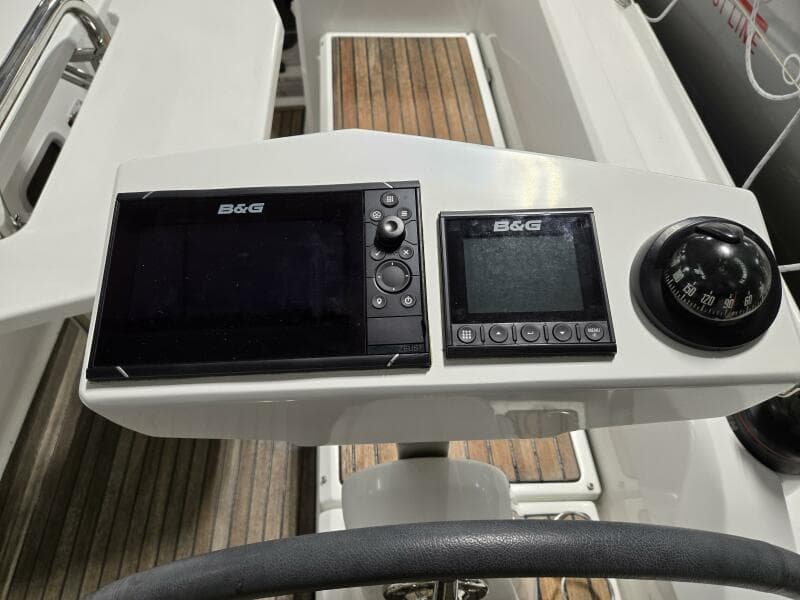 2021 Beneteau Oceanis 30.1