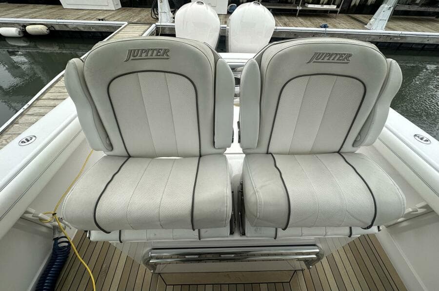 2013 Jupiter Center Console
