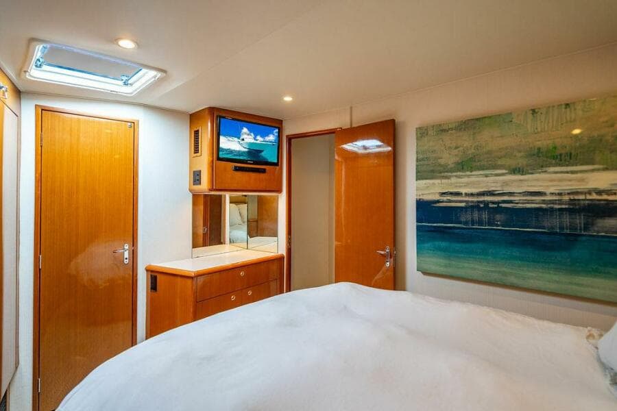 1999 Viking 55 Convertible