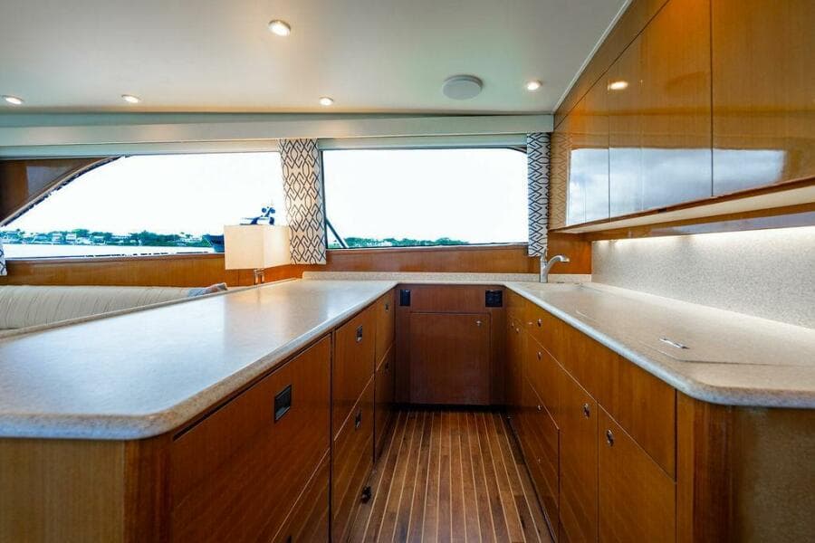 1999 Viking 55 Convertible