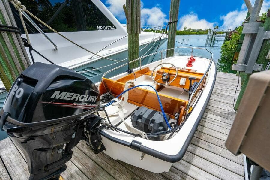 1999 Viking 55 Convertible