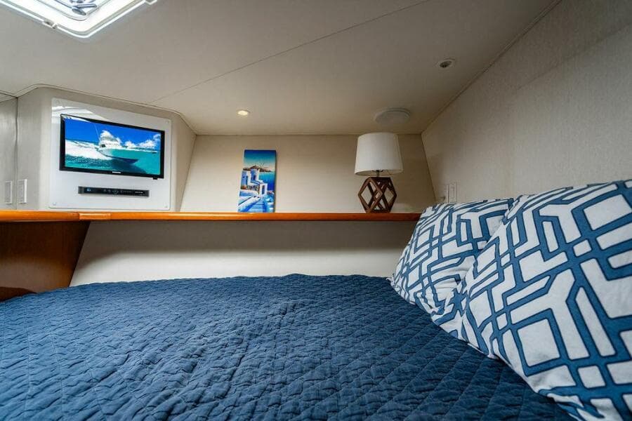 1999 Viking 55 Convertible