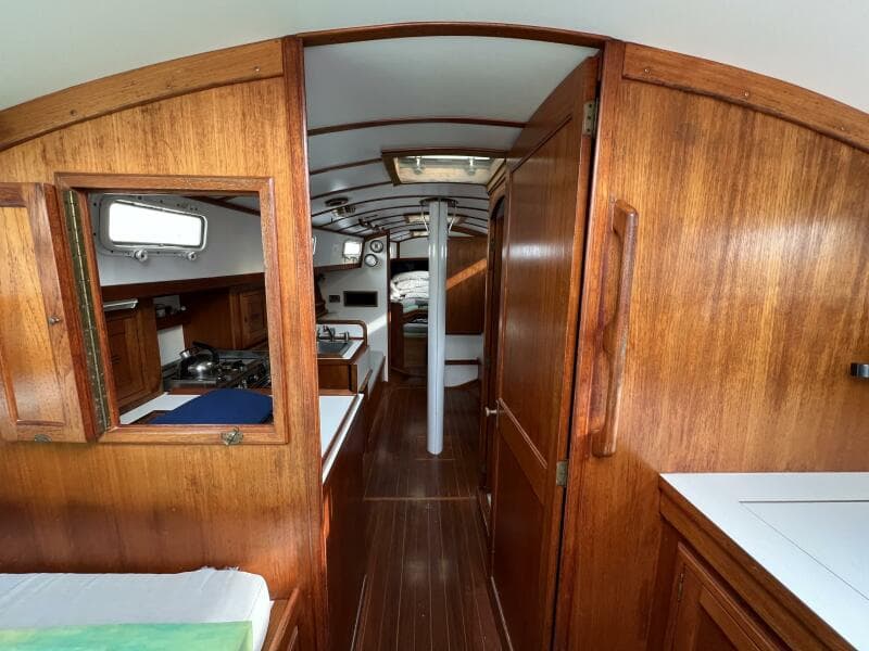 1986 Dickerson Tri-Cabin