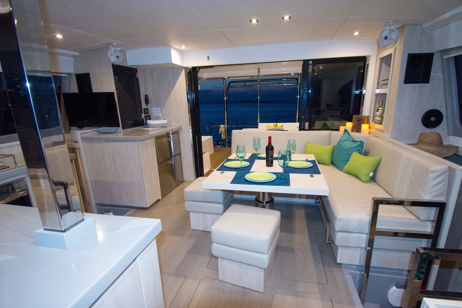 2018 Robertson & Caine Leopard