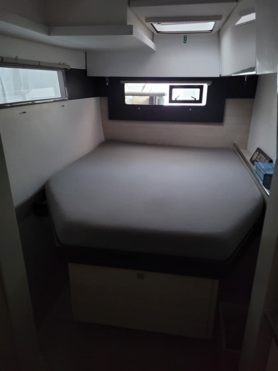 2018 Robertson & Caine Leopard