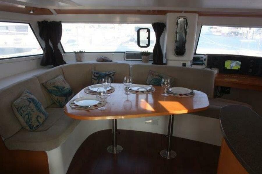 2008 Fountaine Pajot Orana 44