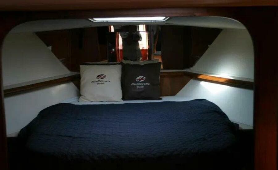 1996 Hatteras 39 Sport Express