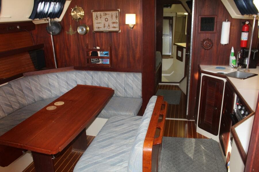 1990 Catalina 42