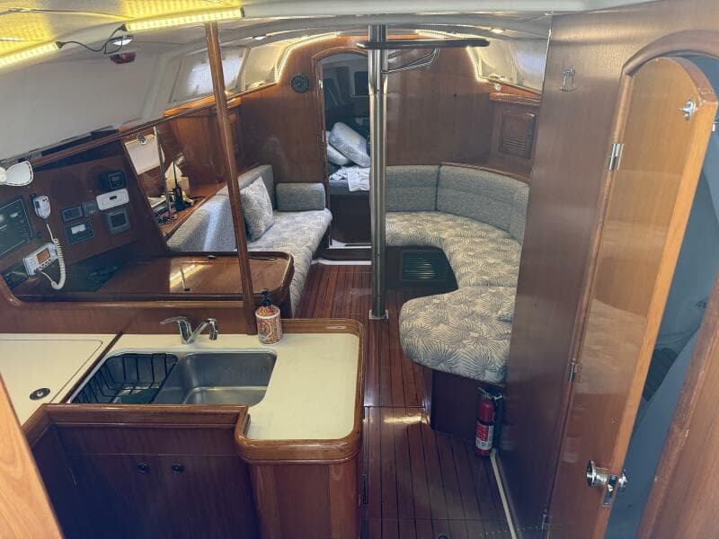2002 Beneteau 361